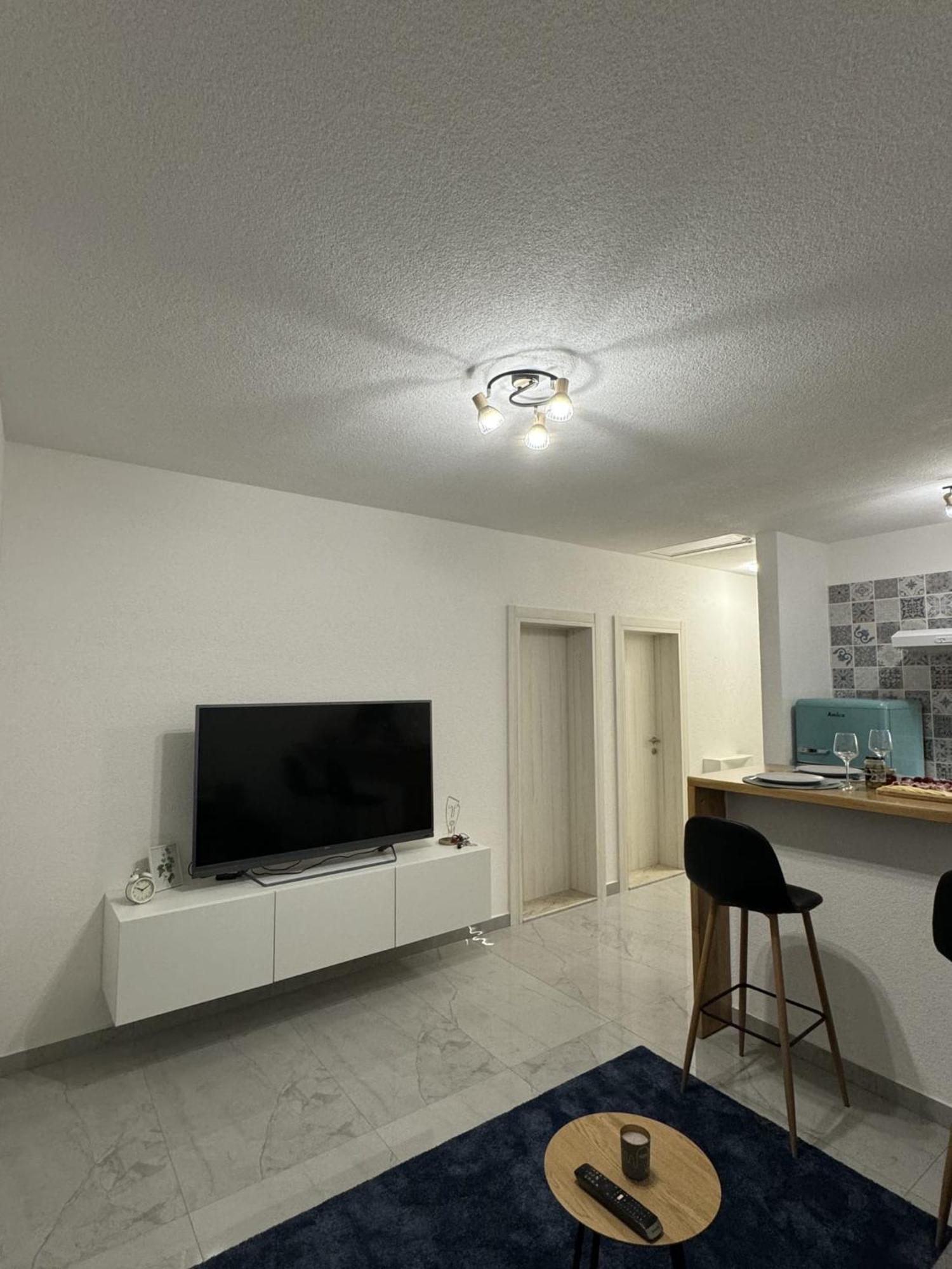 Apartment Koko โรกอซนิซา ภายนอก รูปภาพ